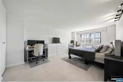 7855 Boulevard East 5I #5i, North Bergen, NJ 07047 - Photo 11