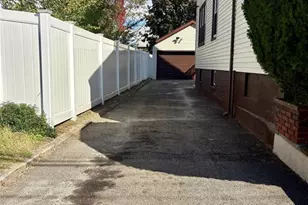 28 Arlington Ave, Paterson, NJ 07502 - Photo 3