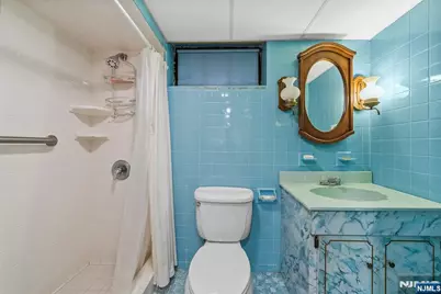 135 Hillcrest Avenue, Leonia, NJ 07605 - Photo 29