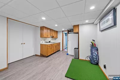 135 Hillcrest Avenue, Leonia, NJ 07605 - Photo 27