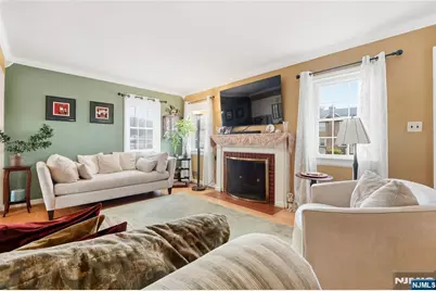 595 Pine Avenue, Saddle Brook Township, NJ 07663 - Photo 5