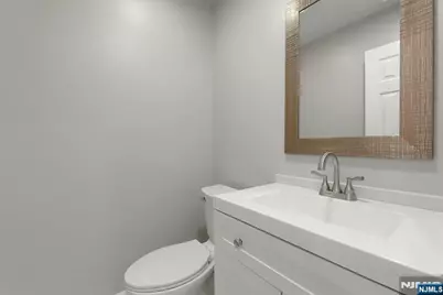 726 Mainsail Lane 726 #726, Secaucus, NJ 07094 - Photo 7