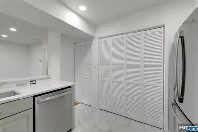 726 Mainsail Lane 726 #726, Secaucus, NJ 07094 - Photo 19