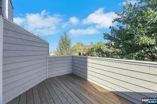 726 Mainsail Ln 726, Secaucus, NJ 07094 - Photo 31