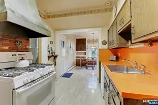 99 Armour Rd, Mahwah, NJ 07430 - Photo 11