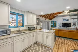 2014 W Lakeside Dr, Vernon, NJ 07422 - Photo 9