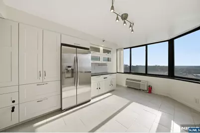 1265 15th Street 15A #15A, Fort Lee, NJ 07024 - Photo 7