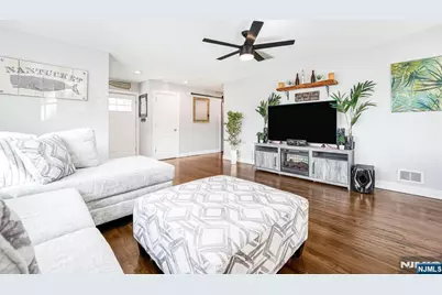 615 Prospect Avenue B #B, Fairview, NJ 07022 - Photo 5