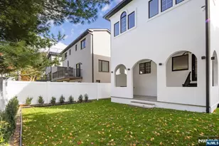 801 West End Ave, Cliffside Park, NJ 07010 - Photo 33