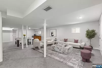 801 W End Avenue, Cliffside Park, NJ 07010 - Photo 39