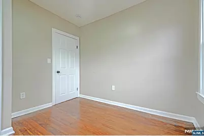 139 Myrtle Avenue, Irvington, NJ 07111 - Photo 17