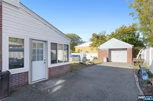 4 Crescent Rd, Wallington, NJ 07057 - Photo 37