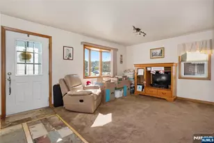 4 Crescent Rd, Wallington, NJ 07057 - Photo 3