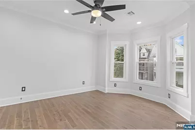 184 Seymour Avenue, Newark, NJ 07108 - Photo 9