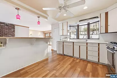 228 Zabriskie Place, River Edge, NJ 07661 - Photo 15