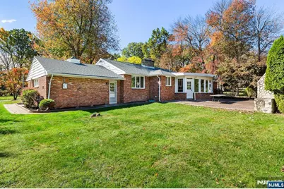 16 Crossbrook Place, Livingston, NJ 07039 - Photo 23