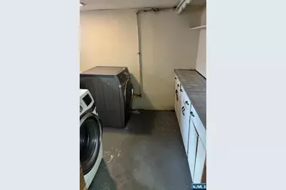 43 Ampere Parkway, East Orange, NJ 07017 - Photo 5