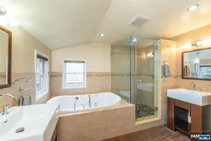 179 Lower Notch Rd, Little Falls Township, NJ 07424 - Photo 15