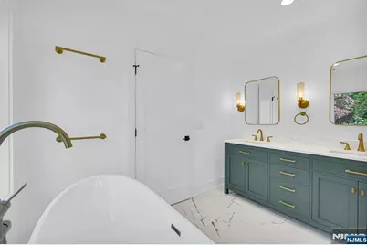 74 Hillside Terrace, Livingston, NJ 07039 - Photo 29