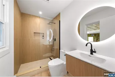 812 Ridgewood Avenue, Oradell, NJ 07649 - Photo 25