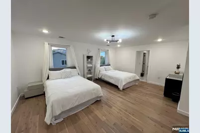 470 Myrtle Avenue, Englewood, NJ 07631 - Photo 17