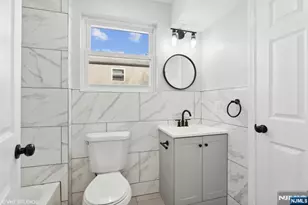64 Columbia Ave, Newark, NJ 07106 - Photo 11