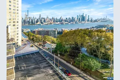 6010 Boulevard E 57A #57A, West New York, NJ 07093 - Photo 17