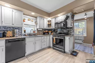185 South Avenue, Hawthorne, NJ 07506 - Photo 19