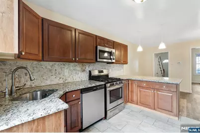 14 Van Wagenen Street, Newark, NJ 07104 - Photo 3