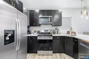 170 Clinton Pl, Newark, NJ 07112 - Photo 7