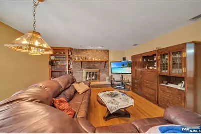 468 Morse Avenue, Ridgefield, NJ 07657 - Photo 17