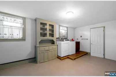 356 Westminster Place, Lodi, NJ 07644 - Photo 29