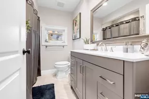 1068 Fairview Ln, Fort Lee, NJ 07024 - Photo 31