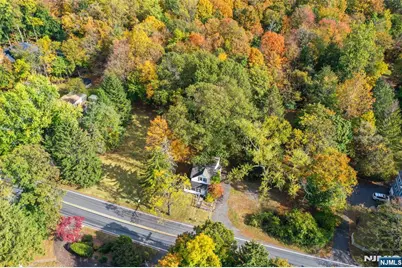 256 Pascack Road, Woodcliff Lake, NJ 07677 - Photo 5