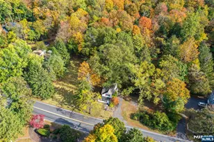 256 Pascack Rd, Woodcliff Lake, NJ 07677 - Photo 5