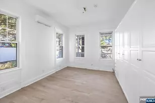 46 Garden Pl, Edgewater, NJ 07020 - Photo 11