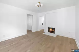 46 Garden Pl, Edgewater, NJ 07020 - Photo 5