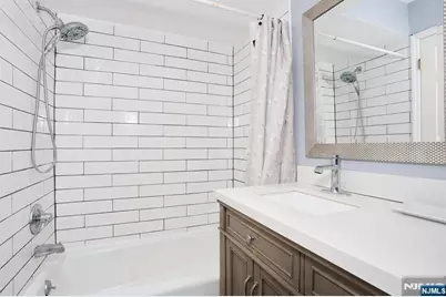 121 Surrey Court, Ramsey, NJ 07446 - Photo 19