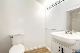 121 Surrey Ct, Ramsey, NJ 07446 - Photo 21