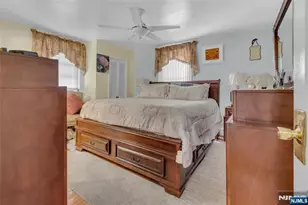 14 Hewitt Ave, Belleville, NJ 07109 - Photo 15