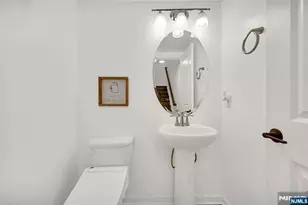 11 Ambrosia Ct, Livingston, NJ 07039 - Photo 23