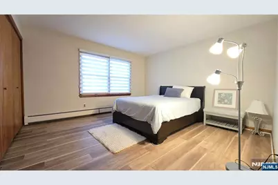 101 Glen Avenue, Paramus, NJ 07652 - Photo 25