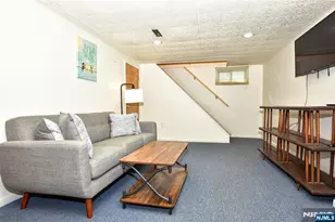 247 Rafkind Rd, Bloomingdale, NJ 07403 - Photo 19