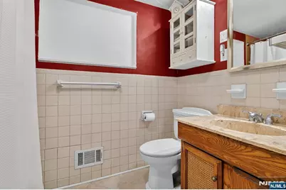 33 Shawnee Parkway, Jefferson Township, NJ 07885 - Photo 25