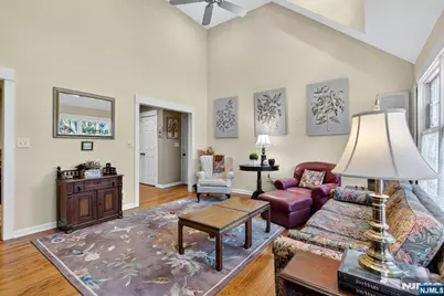 33 Shawnee Parkway, Jefferson Township, NJ 07885 - Photo 7