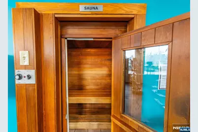 6050 Boulevard East 3E #3E, West New York, NJ 07093 - Photo 31