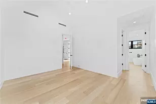 215 Kensington Rd, River Edge, NJ 07661 - Photo 21