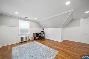 70 Highland Ave, Midland Park, NJ 07432 - Photo 23