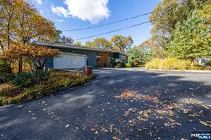 23A Highland Ave, Bloomingdale, NJ 07403 - Photo 31