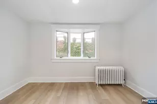 118 Rutherford Ave, Lyndhurst Township, NJ 07071 - Photo 11